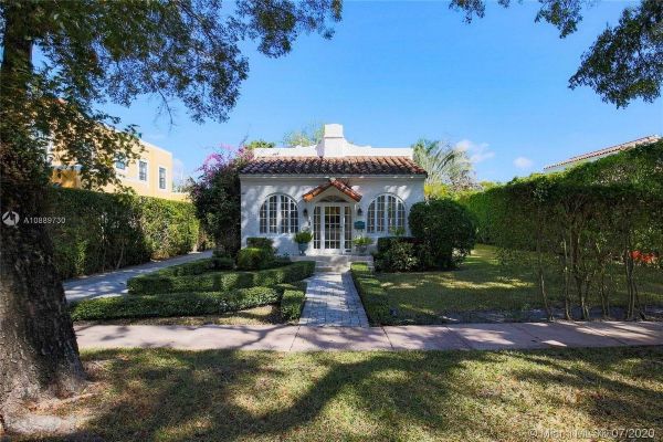 House in Coral Gables