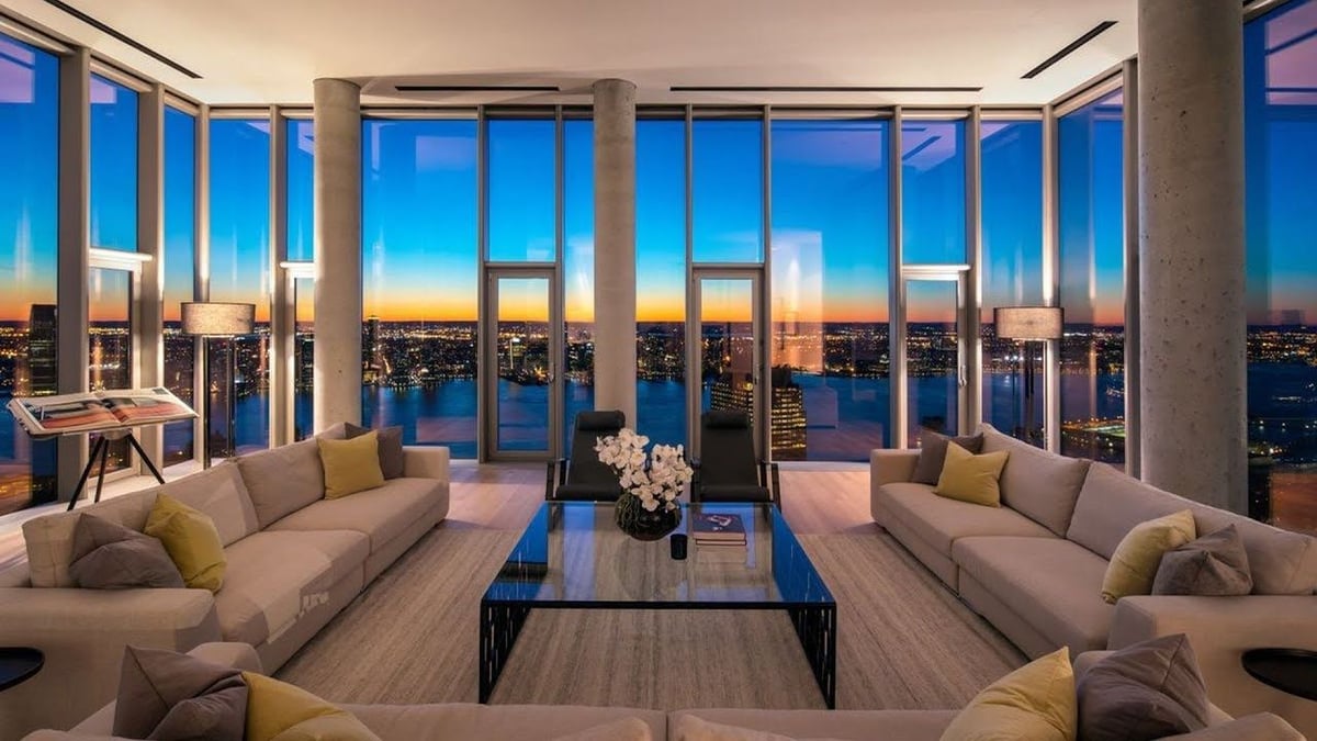 NYC penthouses for sale — Manhattan skyline