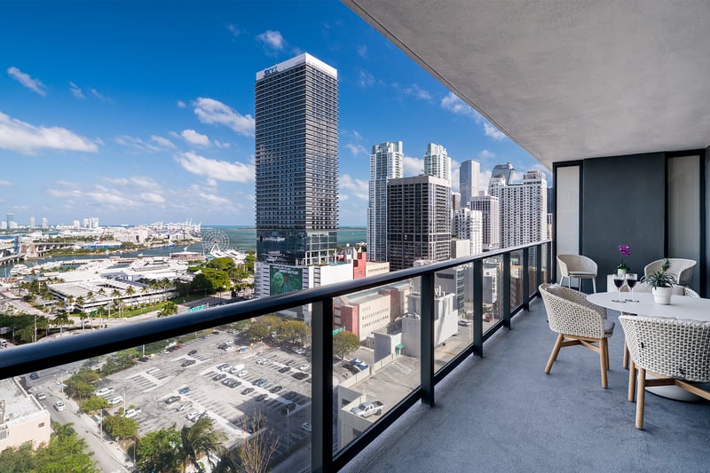 Turnkey furnished residence at The Gale Miami