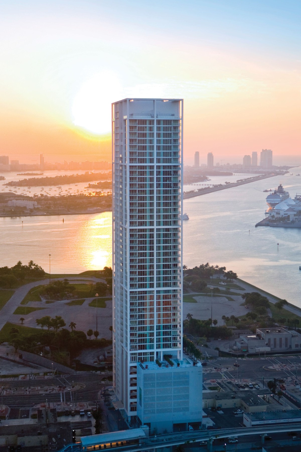 Ten Museum Park exterior in Downtown Miami
