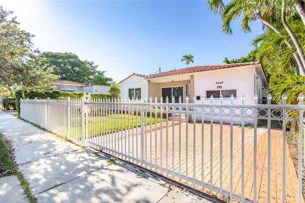 Miami Homes Under $1M