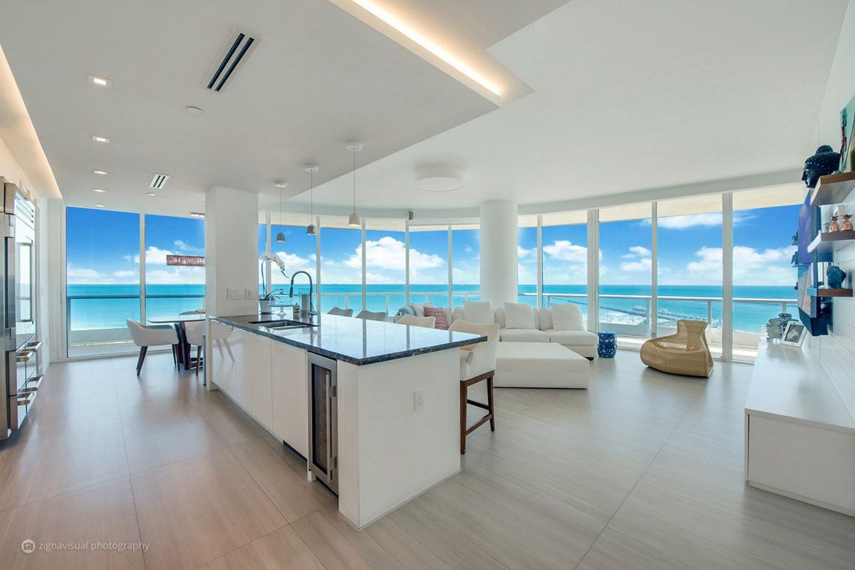 Renovated Continuum South Beach residence with panoramic ocean views