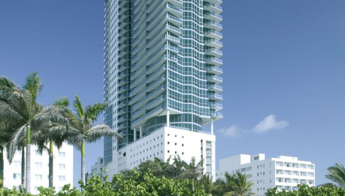 The Setai Miami Beach tower rising above the restored Art Deco building